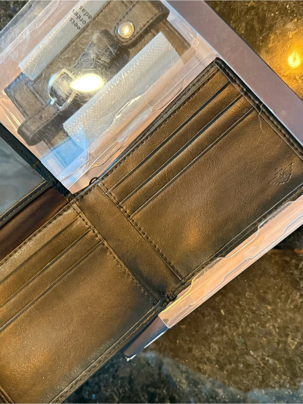 NWT Dockers Men's Black Leather Wallet & Luggage Tag Gift Set
